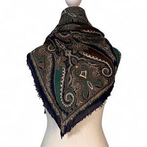 Club7 Elegant Paisley square‎ Scarf 100% Wool